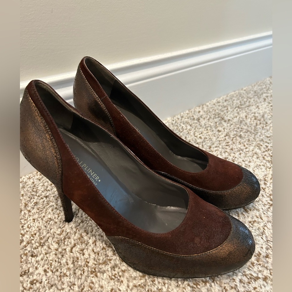 Donald Pliner Lennox Suede Heels Brown Size 10